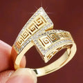 Bague plaquée or à motif grec vintage, bord serti de zircons blancs