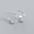 Paire de créoles florales en argent 925, pierres opalescentes