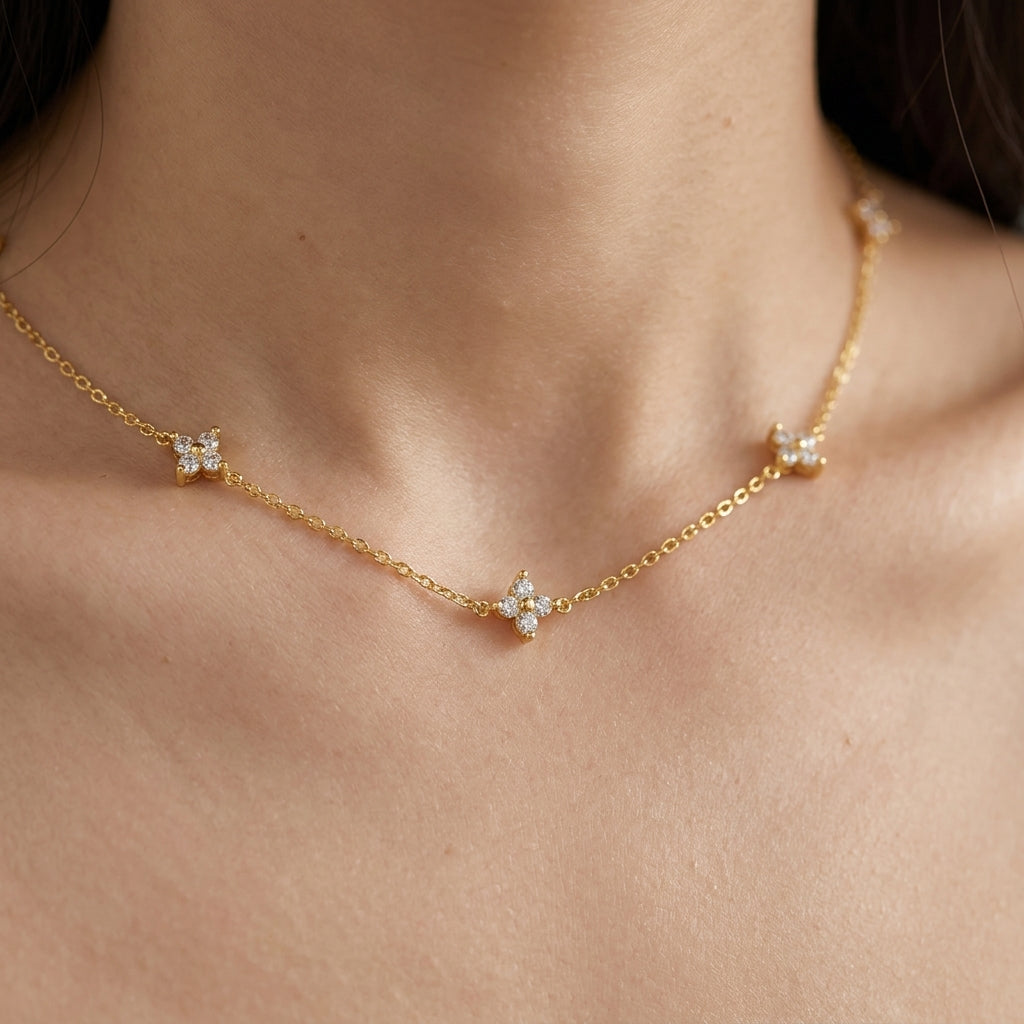 Collier Doré en Argent 925 zircons Blancs étincelant - ras-de-cou Femme élégant moderne tendance  - jewelry by kitana