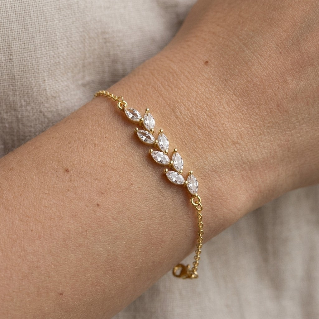 Bracelet en argent 925 Doré Ajustable Feuillage en Zircons Blancs Brillants Tendance