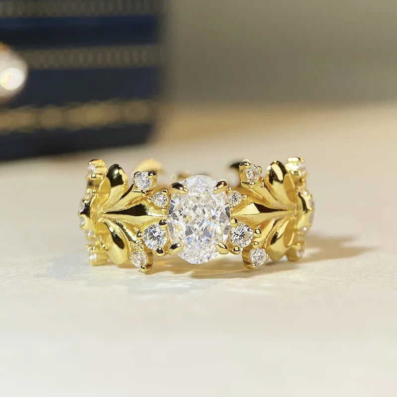 Bague dorée en argent 925 forme lys royale plaqué or 18k zircons étincelant transparents blancs