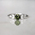 Bague halo zircon vert kaki rond, acier inoxydable plaqué argent